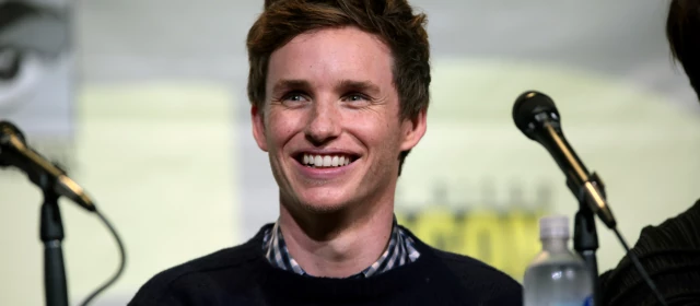 Eddie Redmayne’s Sterrenbeeld: Capricornus Astrologie Inzichten