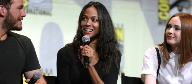 Zoe Saldana: De Charismatische Ster van de Tweelingen